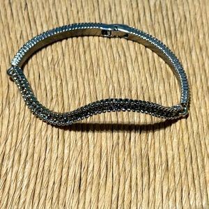 Cool wave pattern delicate costume jewelry bracelet